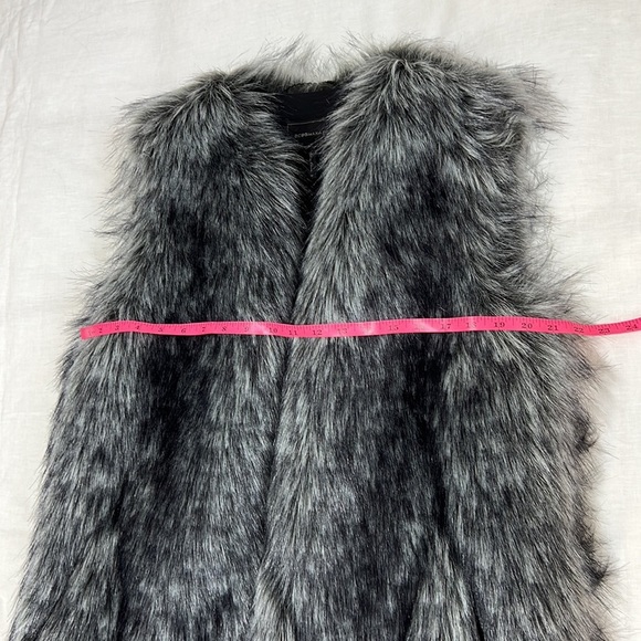 BCBGMaxAzria Mackenzie Faux Fur Vest - Picture 8 of 10